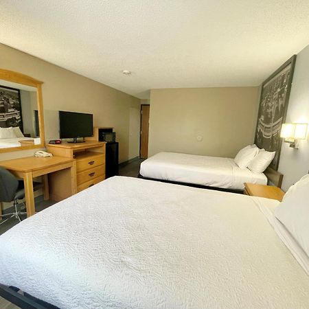 Hotel Super 8 By Wyndham St. Clair Mo à Saint Clair Extérieur photo